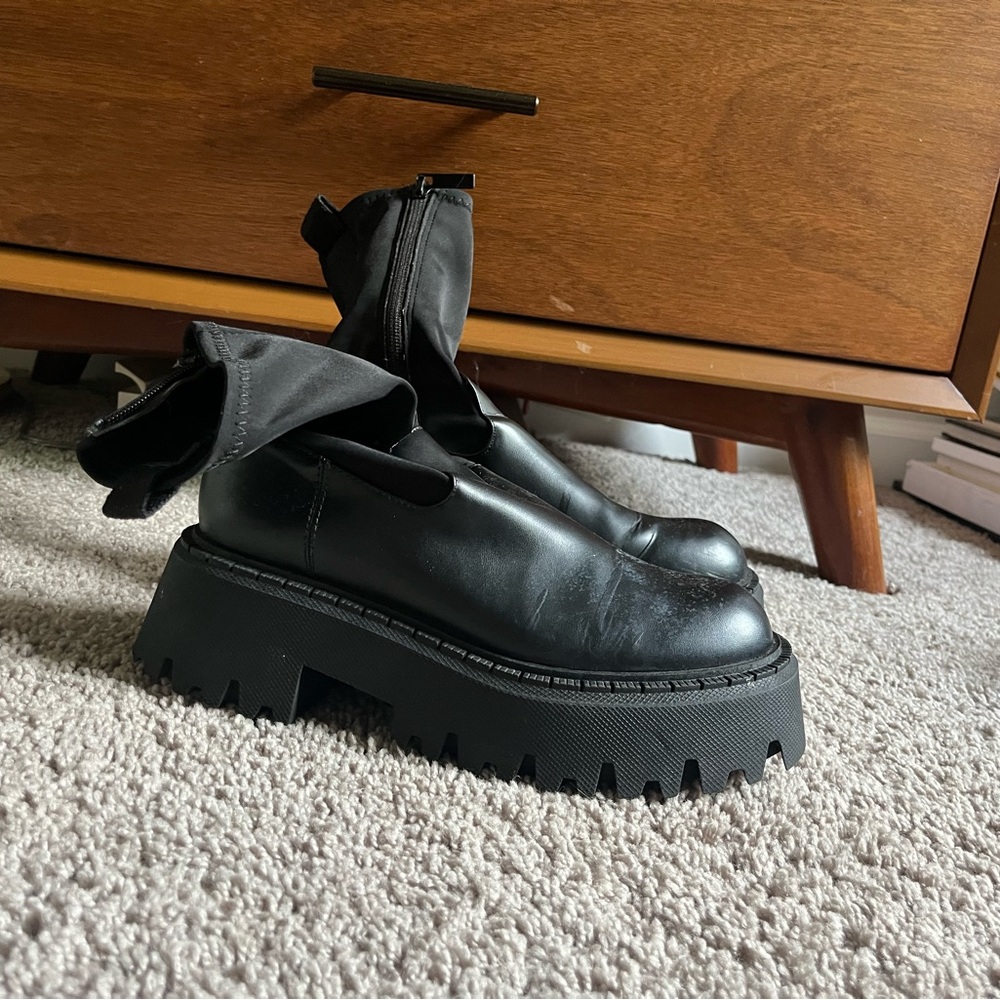 Black Chunky Platform Boots